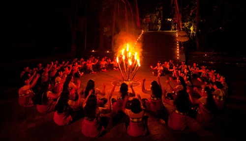 Kecak is een rituele dans